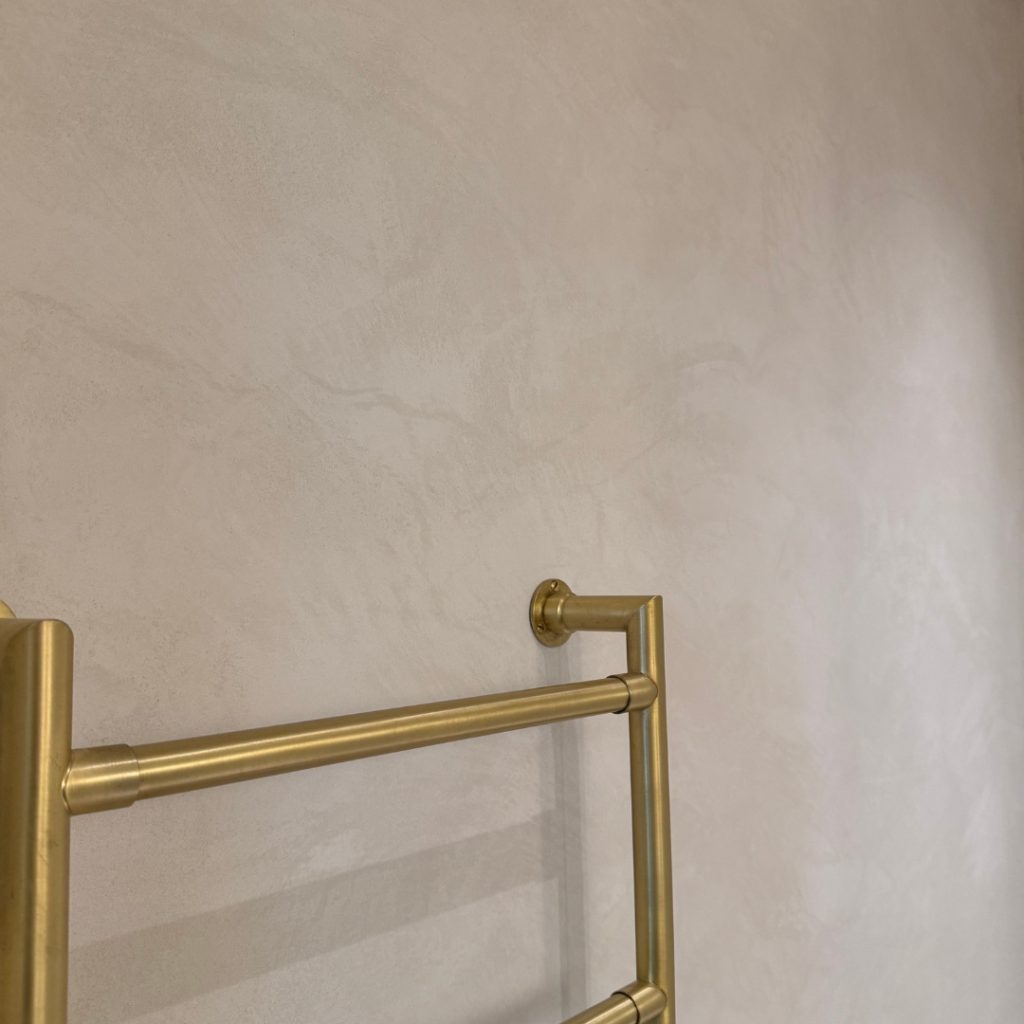 Venetian-plaster-tadelakt-installation-buckinghamshire-uk